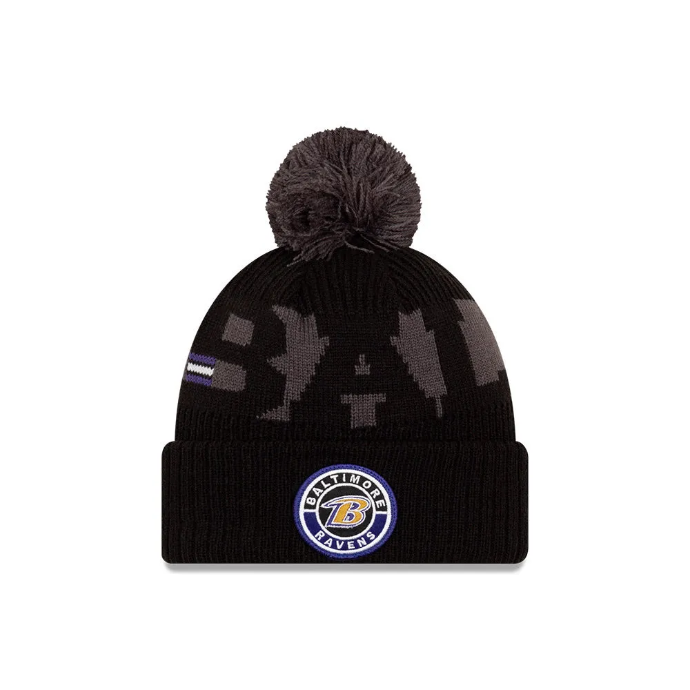 Baltimore Ravens New Era Black/Graphite 2020 NFL Sideline - Official Sport Pom Cuffed Knit Toque