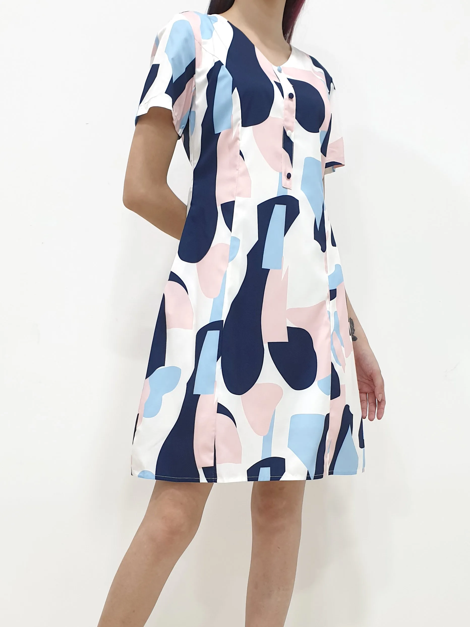Colourblock Sleeved Dress (Non-returnable)