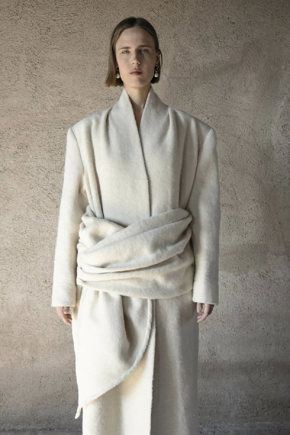 DANUSHKA HEMP WOOL COAT