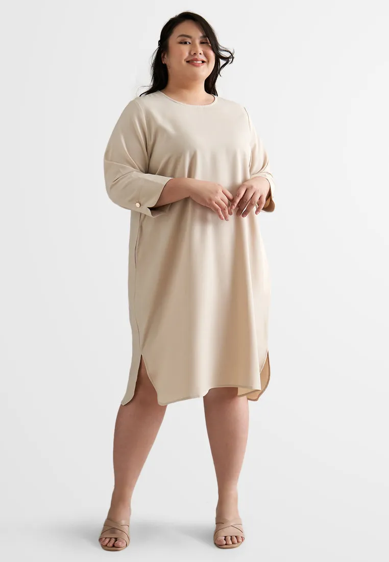 Daria Elegant Quarter Sleeve Shift Dress