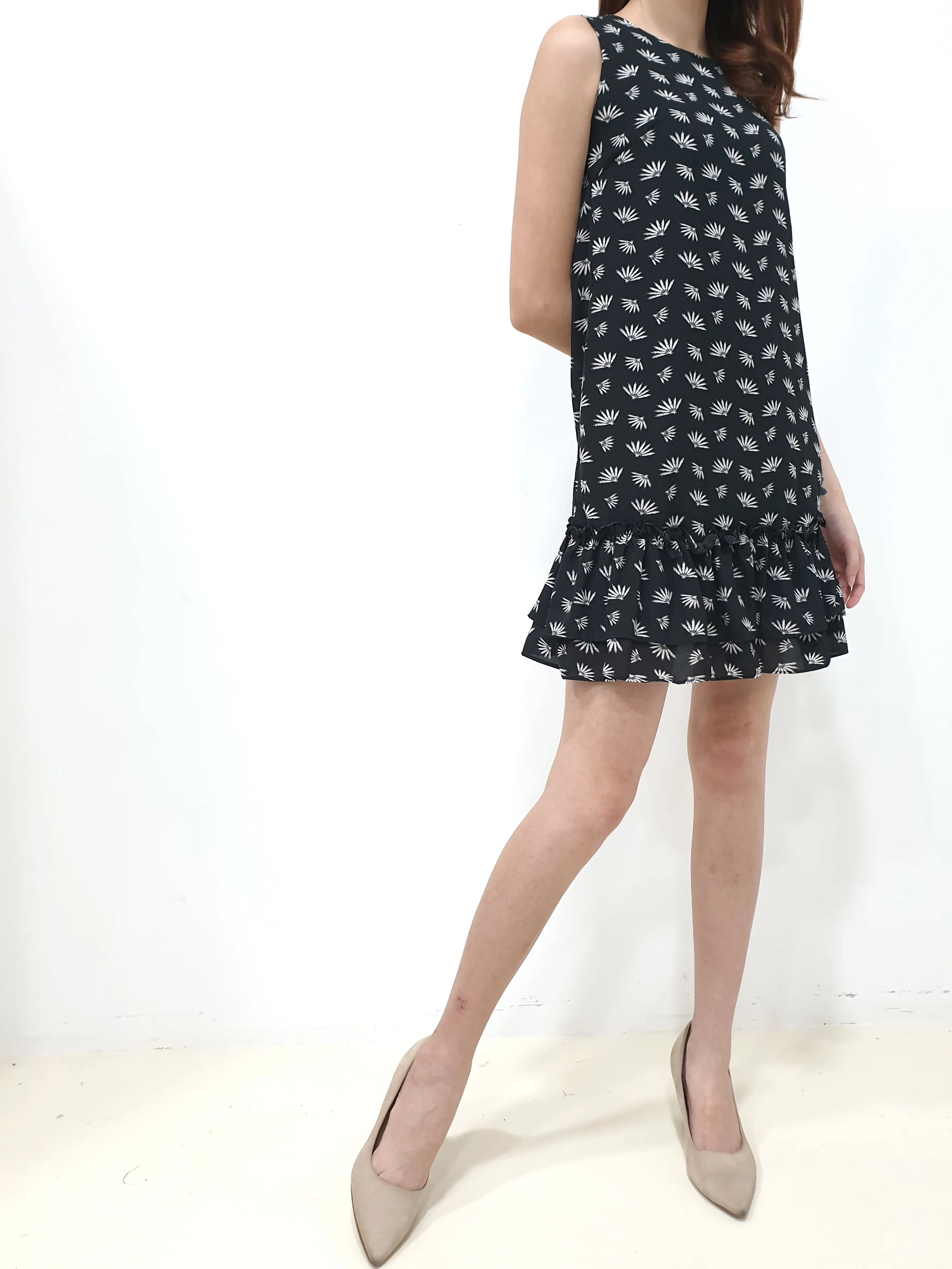 Fans Print Ruffles Dress - Black (Non-returnable)