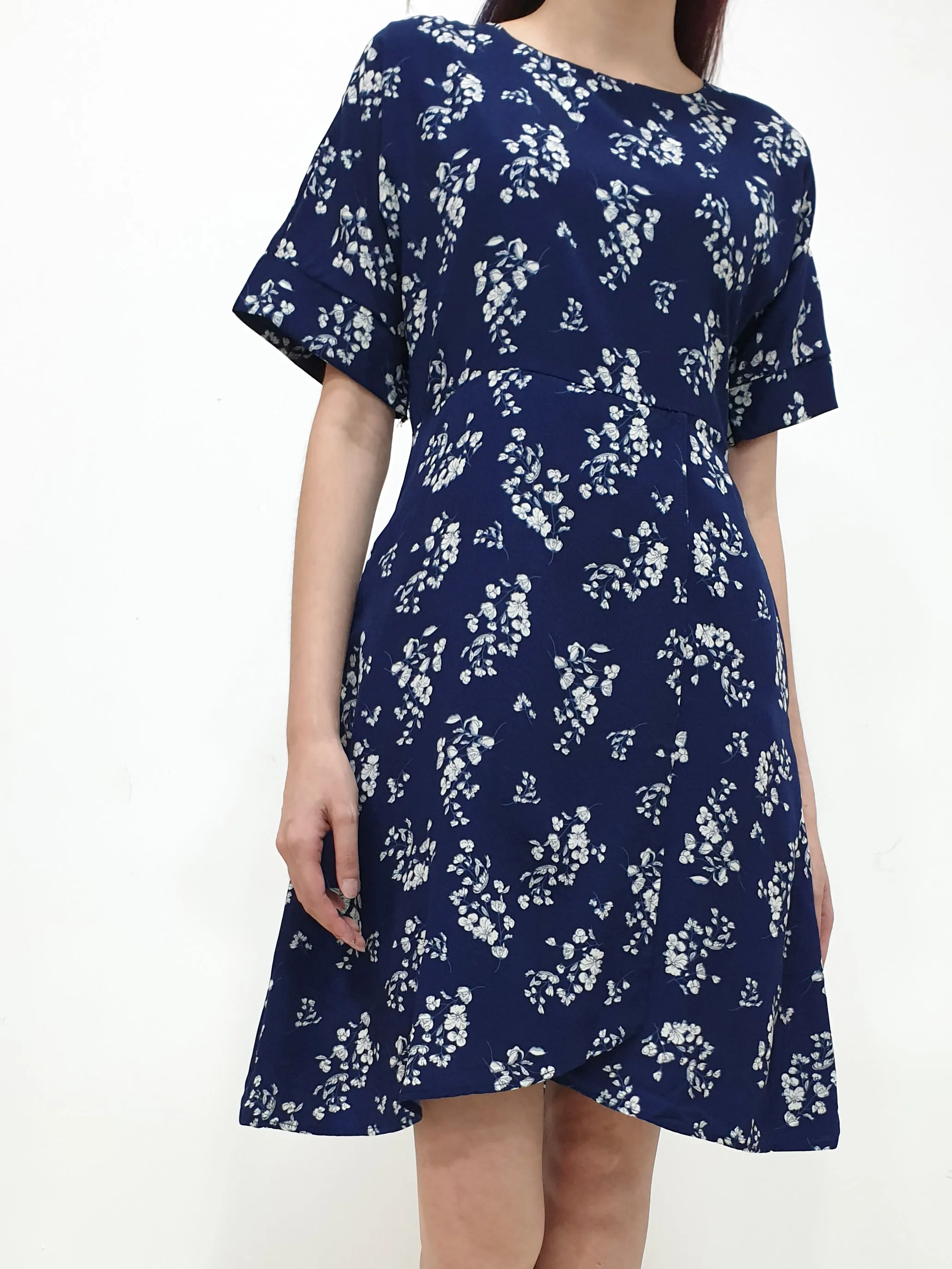 Floral Sleeved Dress (Non-returnable)