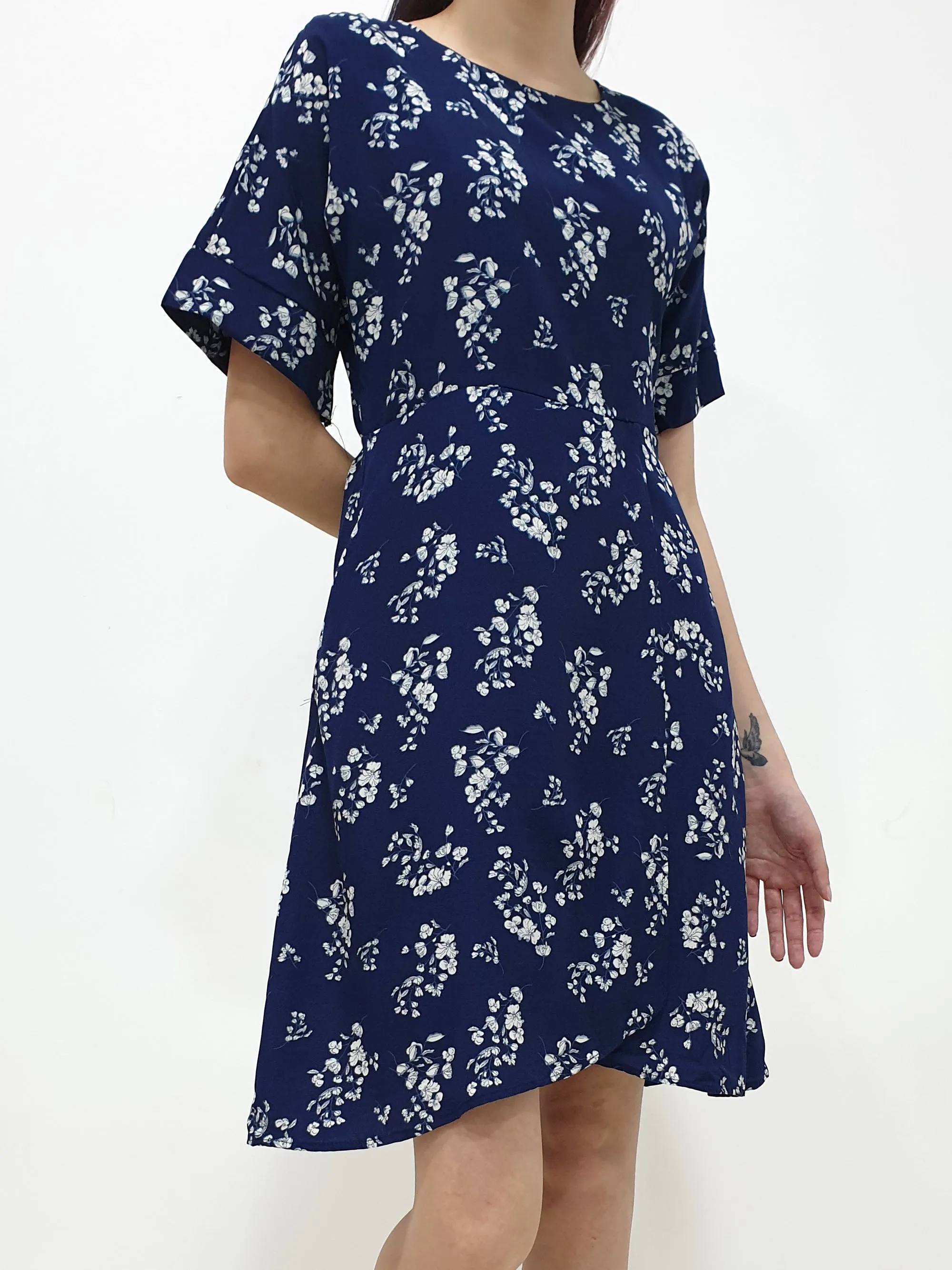 Floral Sleeved Dress (Non-returnable)