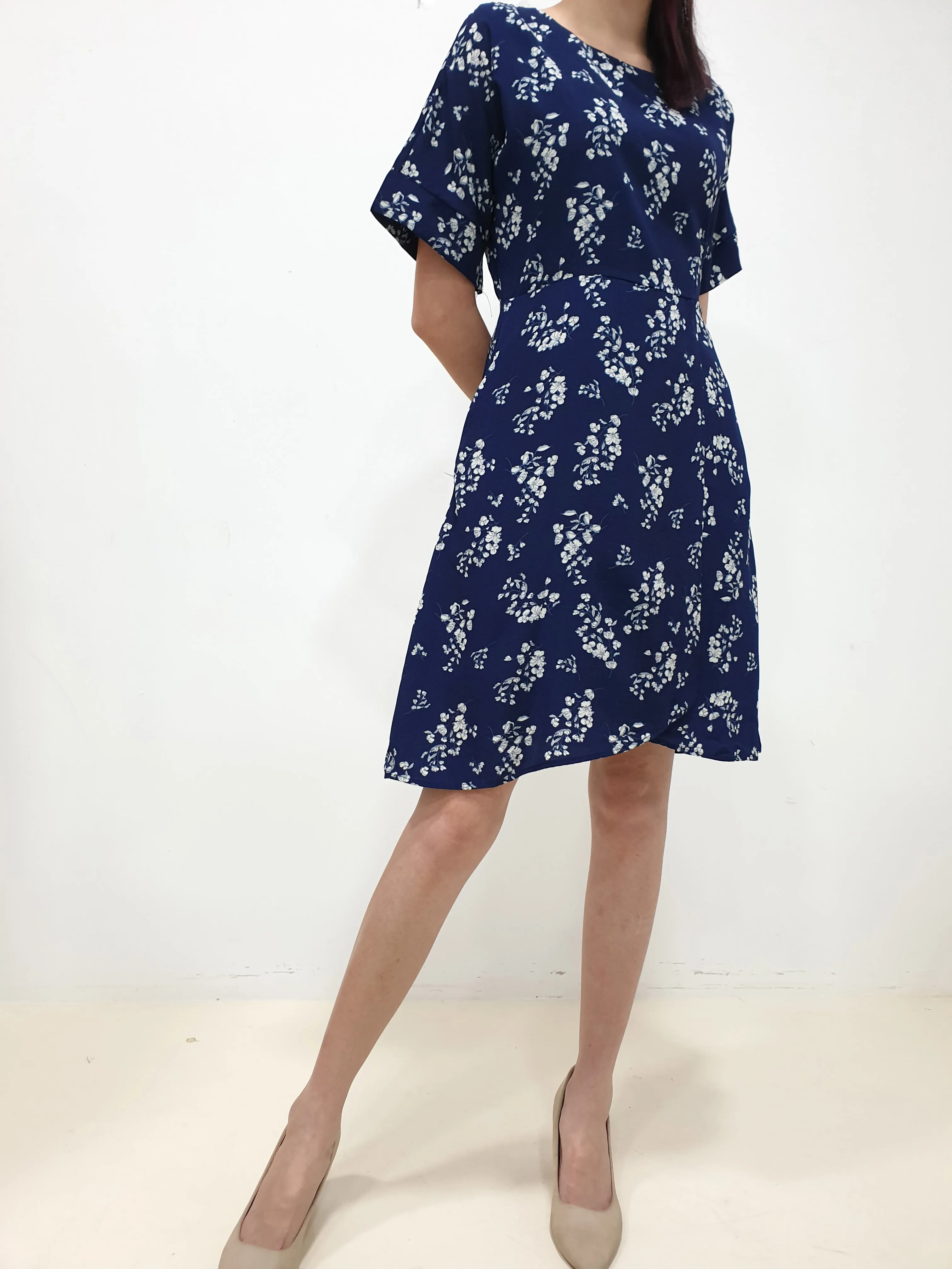 Floral Sleeved Dress (Non-returnable)