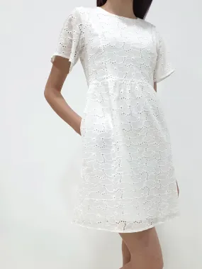 Flutter Sleeve Eyelet Dress (Non-returnable)