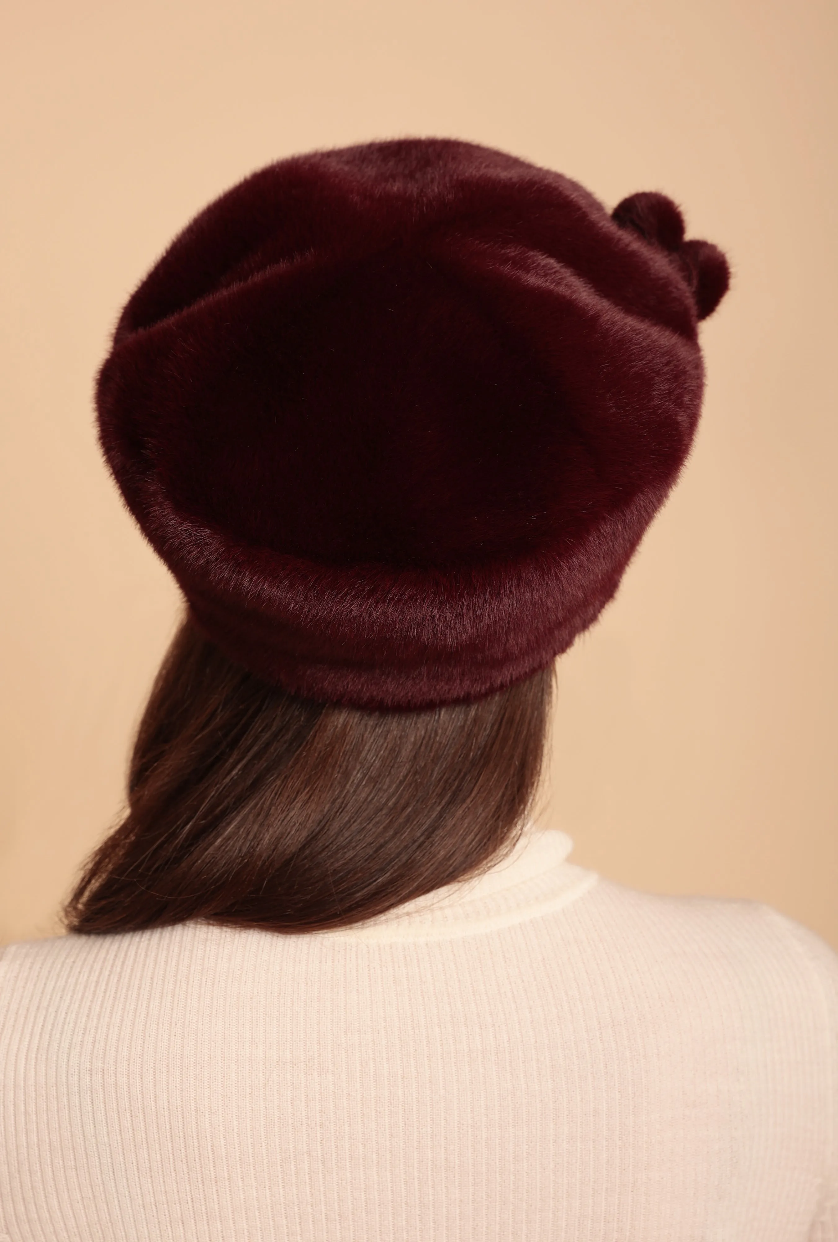 'Marion' Faux Fur Hat with Flower Motif in Rosso