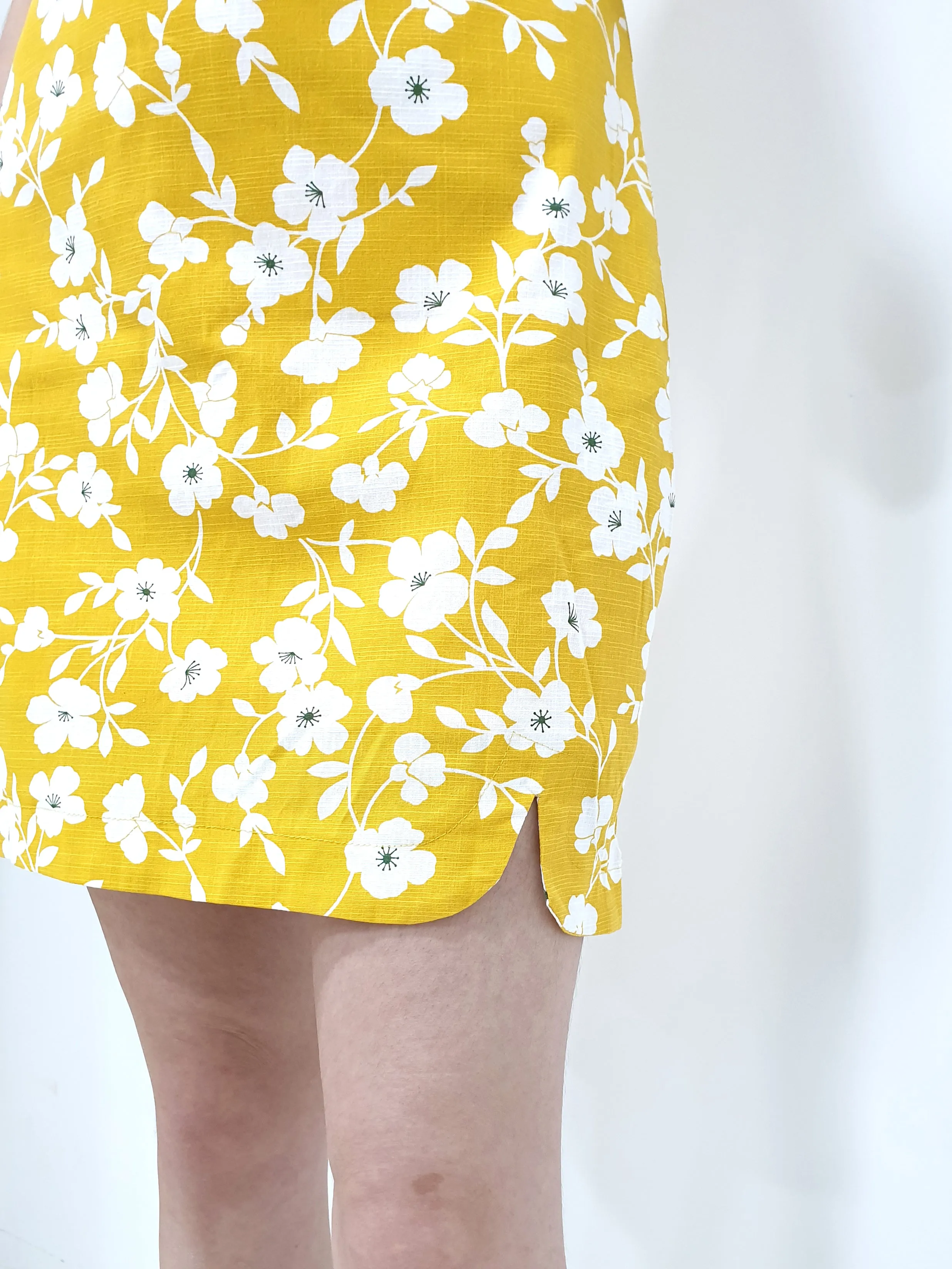 Phoebe Floral Cheongsam Dress - Yellow (Non-returnable)