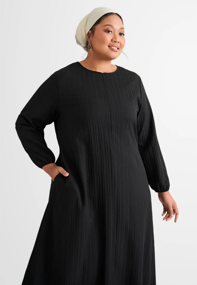 Radhia Relax Raya Textured Jubah Dress