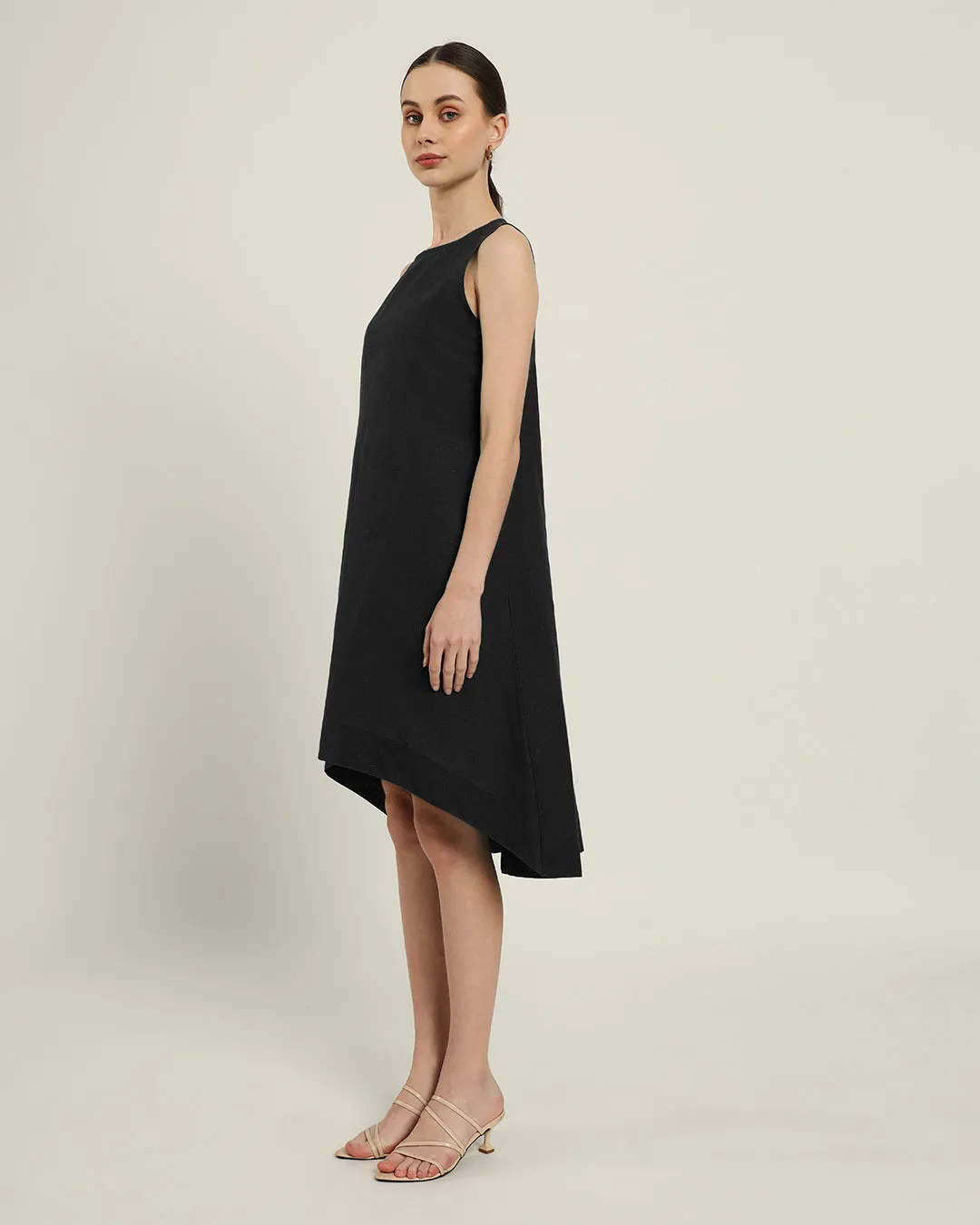 The Odesa Daisy Noir Linen Dress